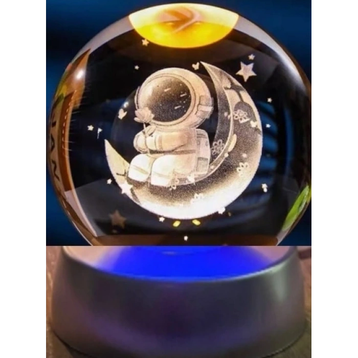 Ay Üstünde Astronot Tasarımlı Plastik Altlıklı Işıklı Cam Küre