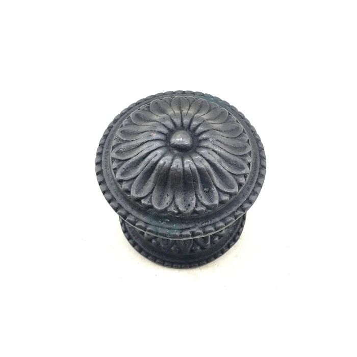 Eco Lounge Antika Tarz Dekoratif Pirinç Papatya Kapı Babası - 73mm, Oksit