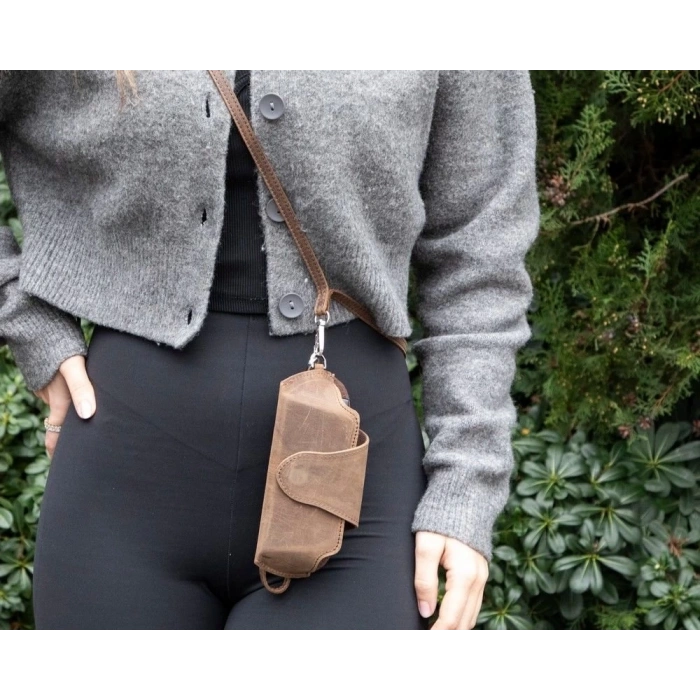 Riviera Deri Askılı Gözlük Kılıfı Karamel