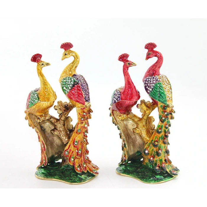 Sw Taşlı Tavuskuşu Figürü