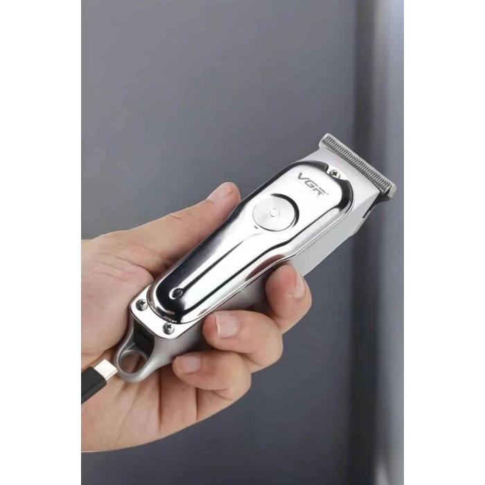 Tıraş Makinesi Güçlü Motor Şarjlı Uzun Pil Ömürlü