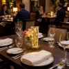 Silindirik Kristal Altın Toz Model LED Masa Lambası – Gold Tabanlı, Dokunmatik, 3 Renk Işık Modlu, Şarjlı Modern Dekoratif Gece Lambası (5324)