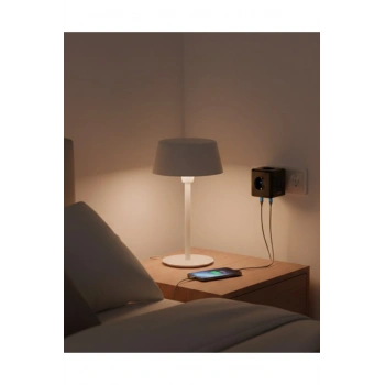 Akım Korumalı Priz Çoklu USB Girişli Güvenli Enerji Yönetimi