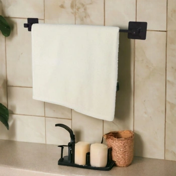 Kendiliğinden Yapışkanlı Siyah Çubuk Havluluk (5324)