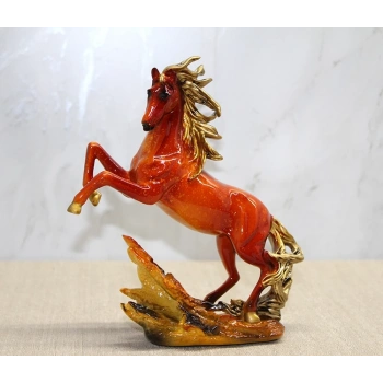 Polyester Gold Detaylı Şahlanmış At Figürü