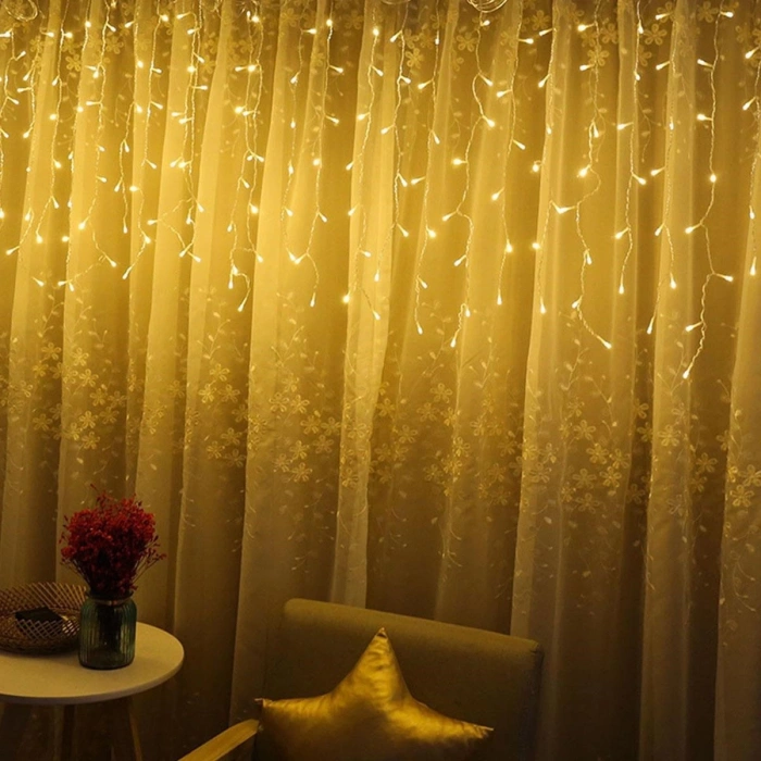 8 Fonksiyonlu 16 Saçaklı Perde Led 3 x 1 (Günışığı) (5047)