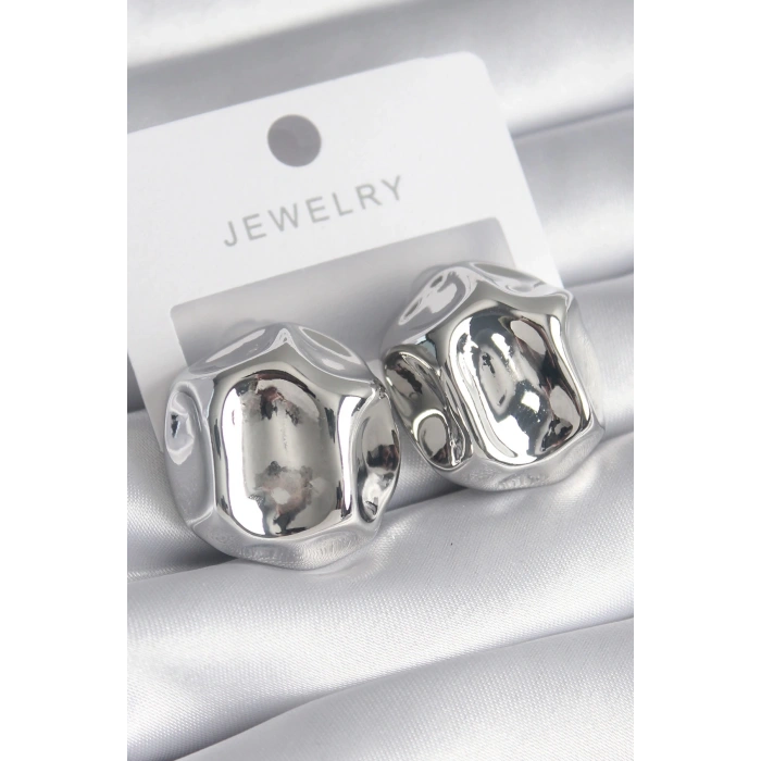 Pirinç Gümüş Renk İşlemeli Top Model Kadın Küpe