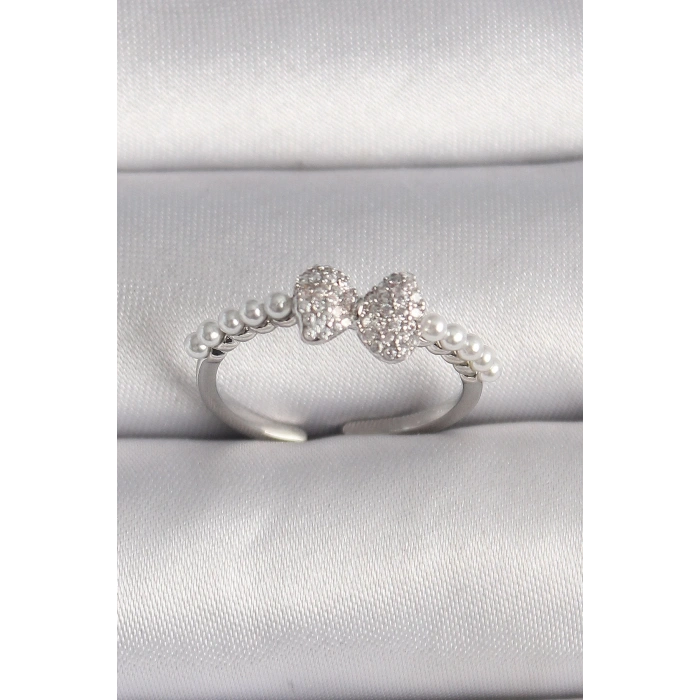 Pirinç Gümüş Renk Zirkon Taşlı Fiyonk İnci Detay Ayarlanabilir Yüzük