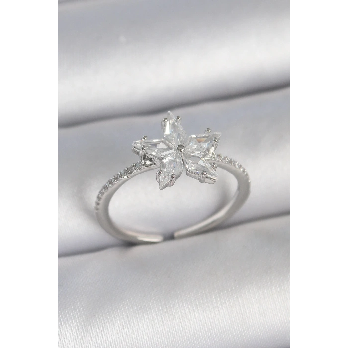 Pirinç Gümüş Renk Zirkon Taşlı Yıldız Model Ayarlanabilir Kadın Yüzük