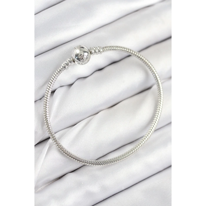 Pirinç Charm Topcuk Model Gümüş Renk Kadın Bileklik