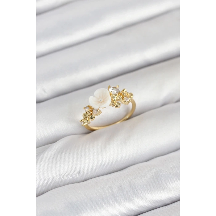 Pirinç Gold Renk Çiçek Model Zirkon Taşlı Kadın Yüzük