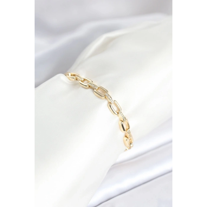 Pirinç Gold Renk Kare Zincir Model Zirkon Taşlı Kadın Bileklik