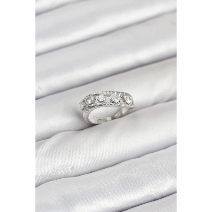 Pirinç Gümüş Renk Zirkon Taşlı Kadın Yüzük