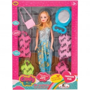 Anlily Bebek ve 4 Elbise