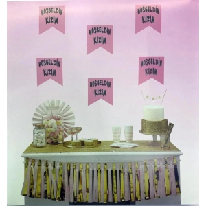 Nessiworld  Pembe Üzeri Gümüş Renk Hoşgeldin Kızım Bayrak Süs