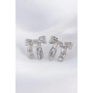 Pirinç Gümüş Renk Çizgi Detay Fiyonk Küpe