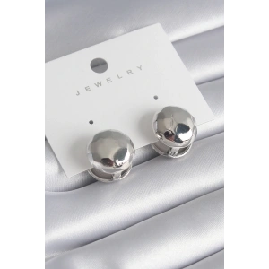 Pirinç Gümüş Renk İşleme Detay Top Model Kadın Küpe