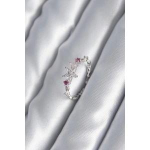 Pirinç Gümüş Renk Zirkon Taşlı Çiçek Model Pembe Zirkon Taş Detay Kadın Yüzük