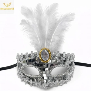 Mey İthalat® Lüks Gümüş Tüylü Taşlı Balo Maskesi