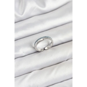 Pirinç Gümüş Renk Sıralı Zirkon Taşlı Kutup Yıldızı Model Kadın Yüzük