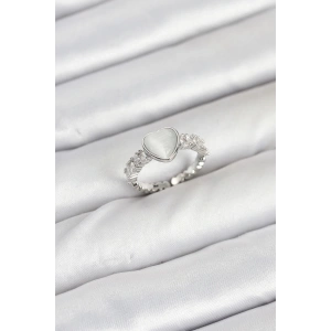 Pirinç Gümüş Renk Zirkon Taşlı Kalpli Kadın Yüzük