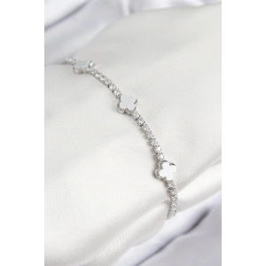 Pirinç Zirkon Taşlı Yonca Model Gümüş Renk Kadın Bileklik