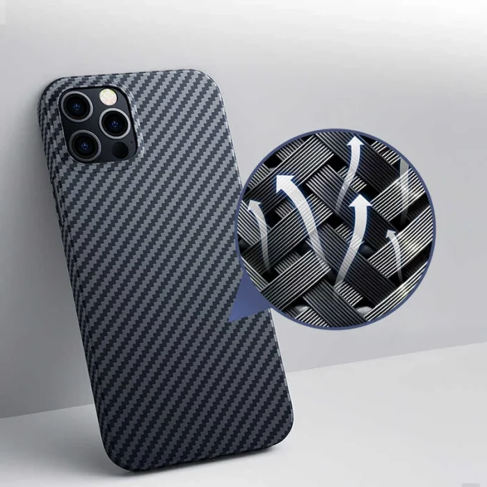 Apple iPhone 12 Pro Max Kılıf Benks Aramid Karbon Kapak
