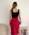 BİÇOMİ Yırtmaçlı esnek kumaş midi boy etek koyu kırmızı