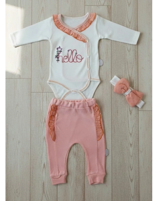 3-6 6-9 9-12 Ay Hello Nakışlı Kruvaze Bandanalı Uzun Kollu Zıbınlı 3lü Kız Bebek Takımı Somon