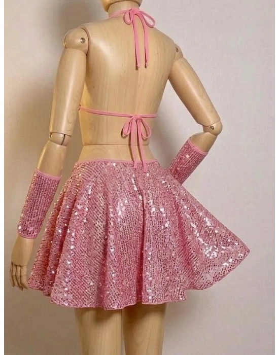 Işıltılı Silüet: Pembe Parlak Etekli Fantezi Takım
