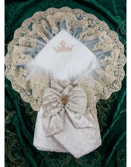 Saray Zarafeti: Yenidoğan İnci Detaylı Kadife Lüks Kundak & Battaniye Seti