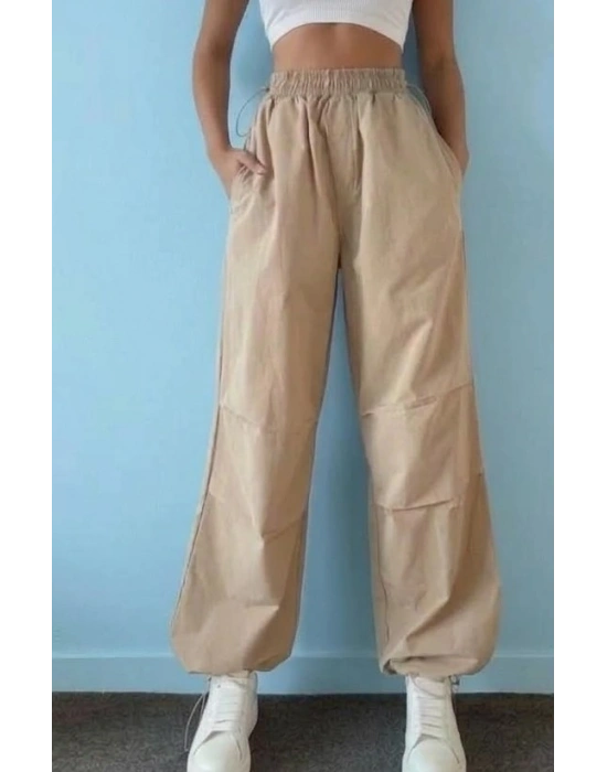 Bicomi Ultra-Hafif Bej Paraşüt Pantolon: Gün Boyu Rahatlık ve Modern Stil