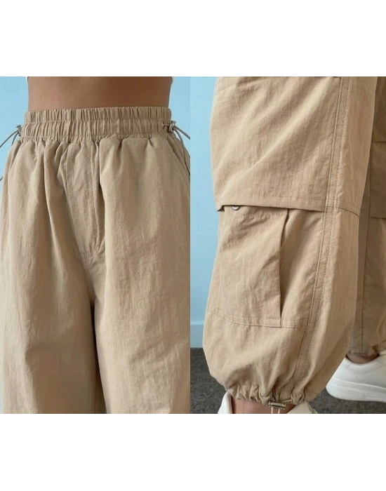 Bicomi Ultra-Hafif Bej Paraşüt Pantolon: Gün Boyu Rahatlık ve Modern Stil
