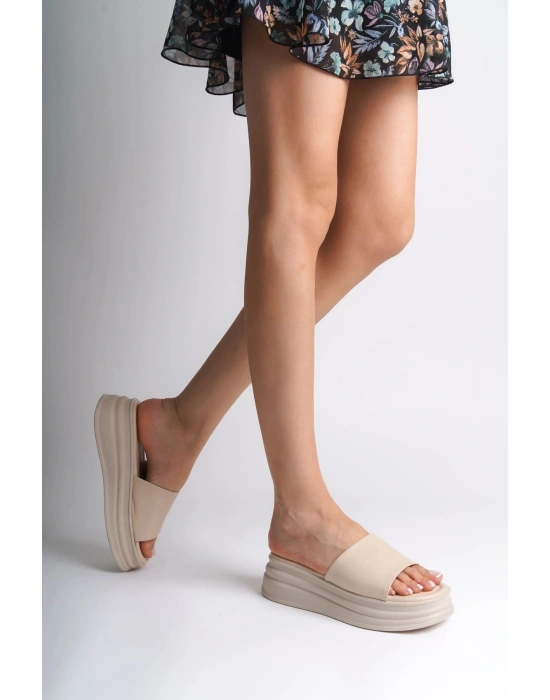 ALICE Düz Topuklu Kalın ve Ortopedik Taban Kadın Terlik CKT - Krem