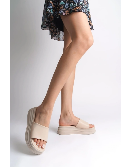 ALICE Düz Topuklu Kalın ve Ortopedik Taban Kadın Terlik CKT - Krem