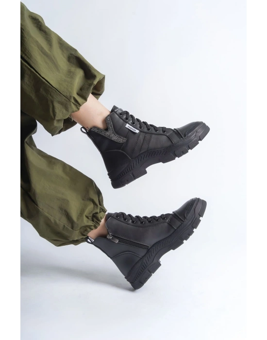 AMBER Bağcıklı Fermuarlı Ortopedik Taban Kadın Bot  CST - Siyah