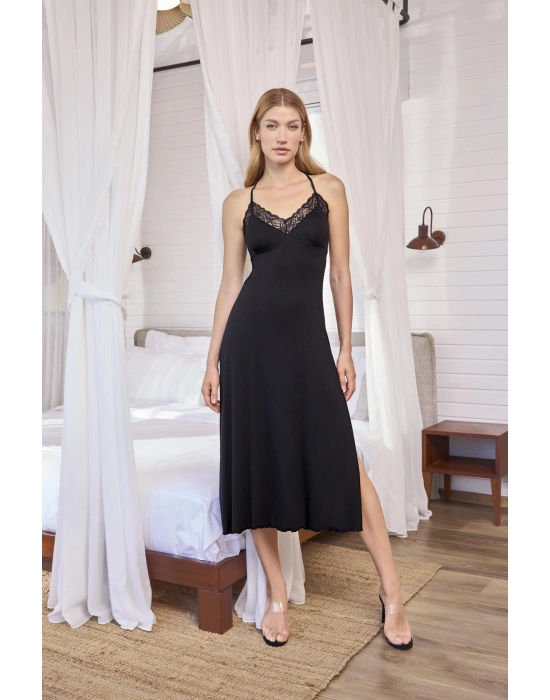 Bicomi Dantelli ve Dekolteli Yırtmaçlı Gecelik