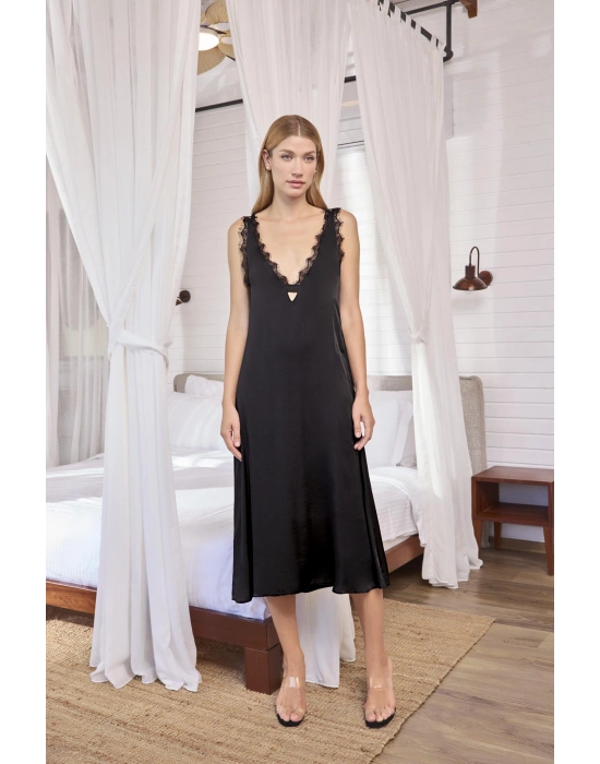 Bicomi Göğüs ve Sırt Dekolteli Dantelli Saten Gecelik