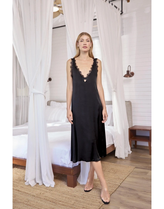 Bicomi Göğüs ve Sırt Dekolteli Dantelli Saten Gecelik