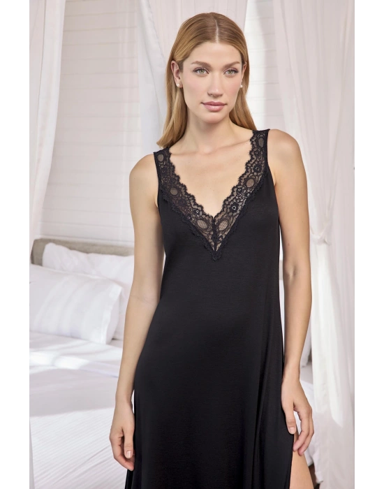 Bicomi Göğüs ve Sırt Dekolteli Dantelli ve Yırtmaçlı Gecelik