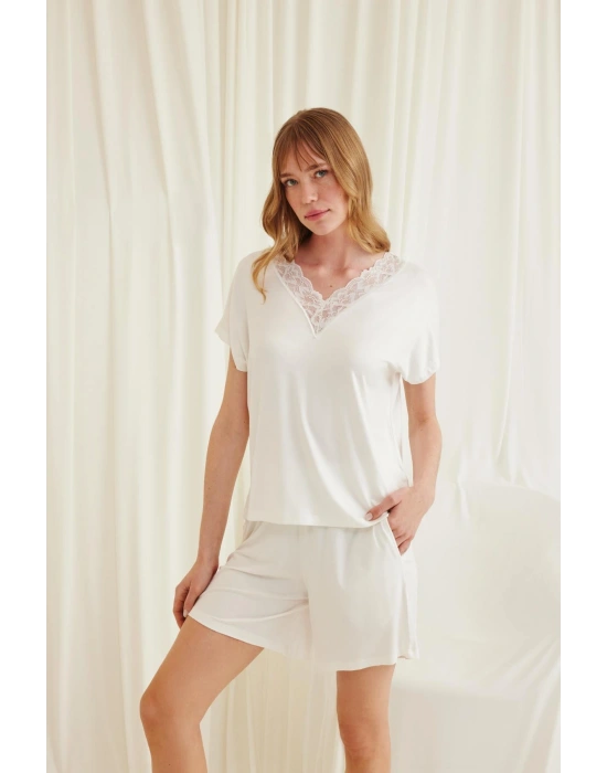 Bicomi Kısa Kollu Dantelli V Yaka Şort Takımı