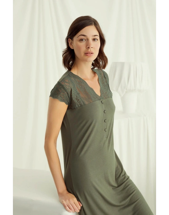 Bicomi Kolu Omzu ve Yakası Dantelli Önü Düğmeli Gecelik