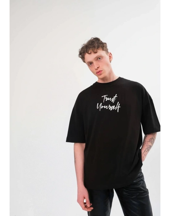 Bisiklet Yaka Baskılı Oversize T-Shirt - Siyah -