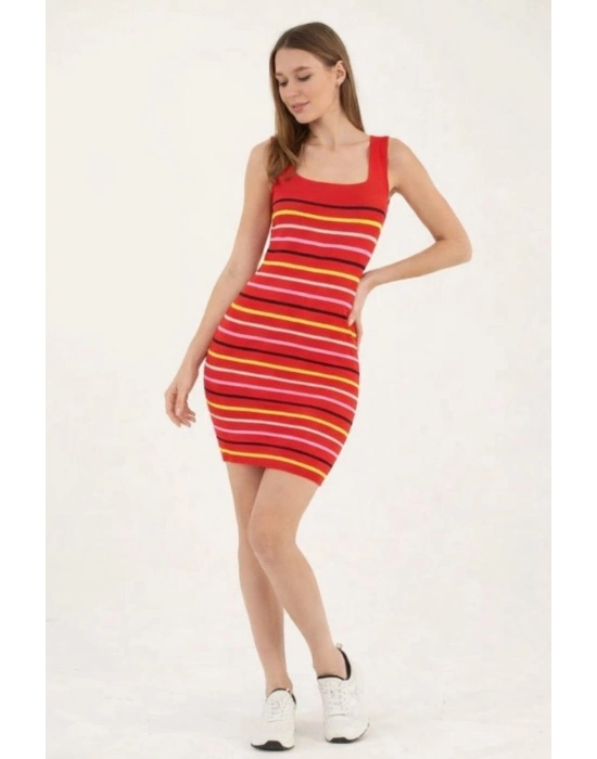 Kadın Kare Yaka Midi Boy Likralı Polelit Elbise - Kırmızı