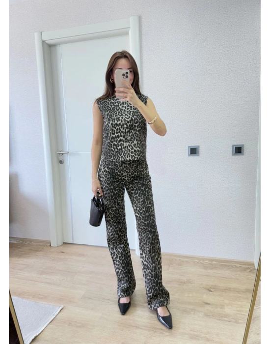 leopar desenli Düğmeli Bluzlu Pantolon İkili Takım -Leopar -