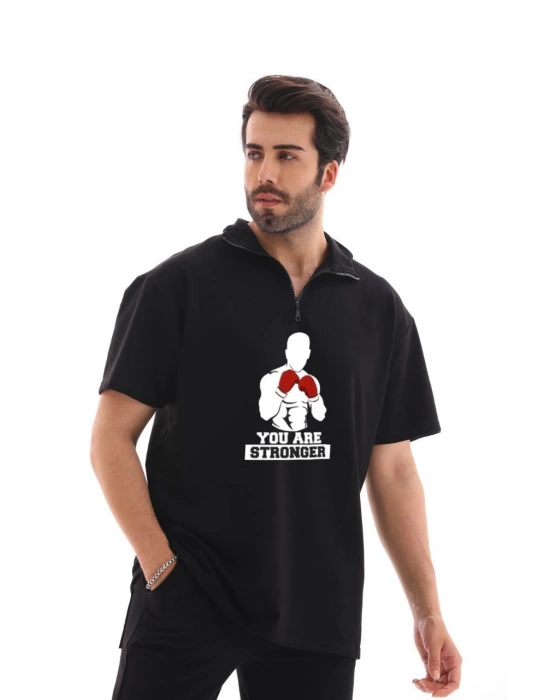 Yarım Fermuarlı Oversize Baskılı T-Shirt - Siyah -