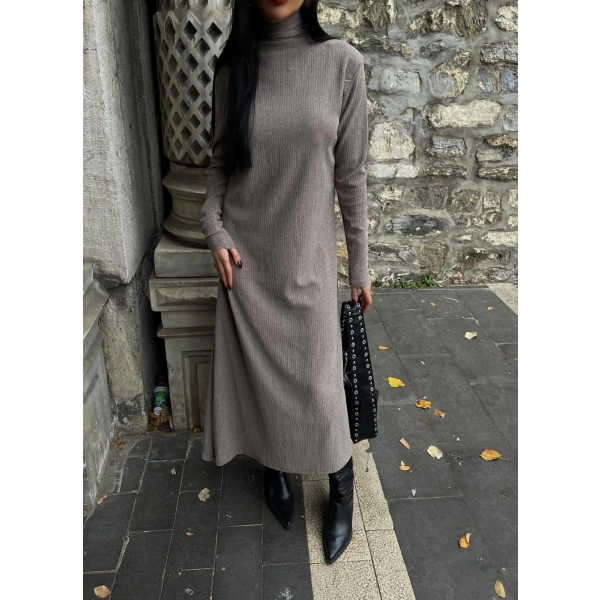 BİÇOMİ Boğazlı kalın bürümcük uzun elbise vizon