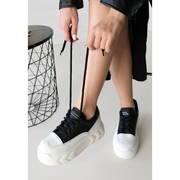 BİÇOMİ Emwa Siyah Cilt Bağcıklı Spor Ayakkabı