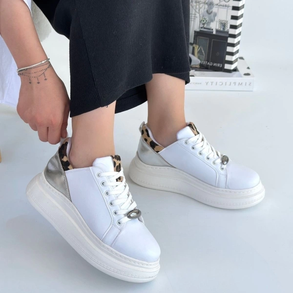 BİÇOMİ Gasta Beyaz Cilt Gümüş Detaylı Bağcıklı Spor Ayakkabı