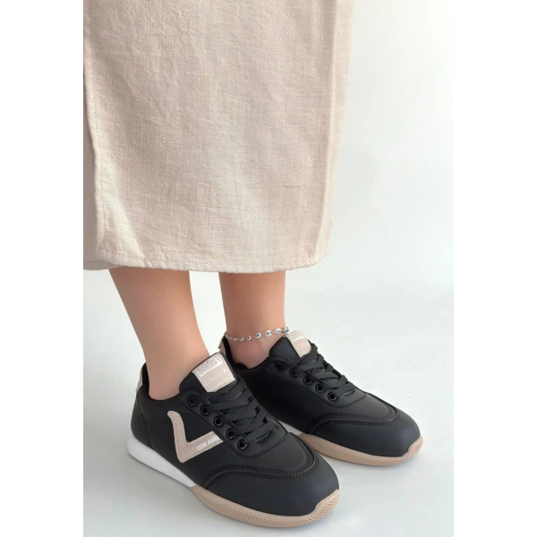 BİÇOMİ Jowen Siyah Cilt Bej Detaylı Bağcıklı Spor Ayakkabı